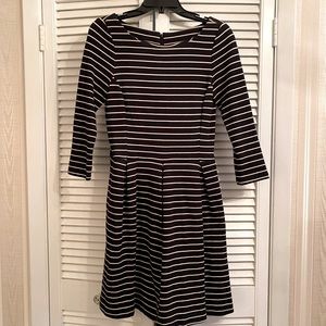 Banana Republic striped dress size 6 EUC